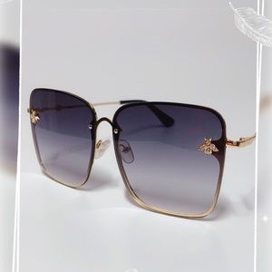 Bee Gold Gradient Gray Oversize Square Sunglasses NEW NO TAGS /Beautiful Fashion